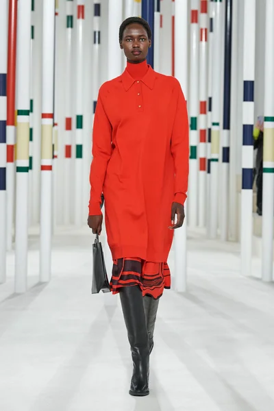 Look 8